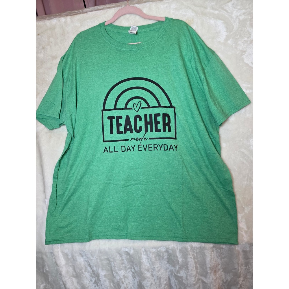 Gildan Softstyle Teacher Mode All Day Everyday Graphic T-Shirt Green 3XL Mens